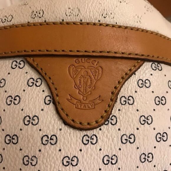 Gucci vintage cross body bag, clean inside - Picture 5 of 14